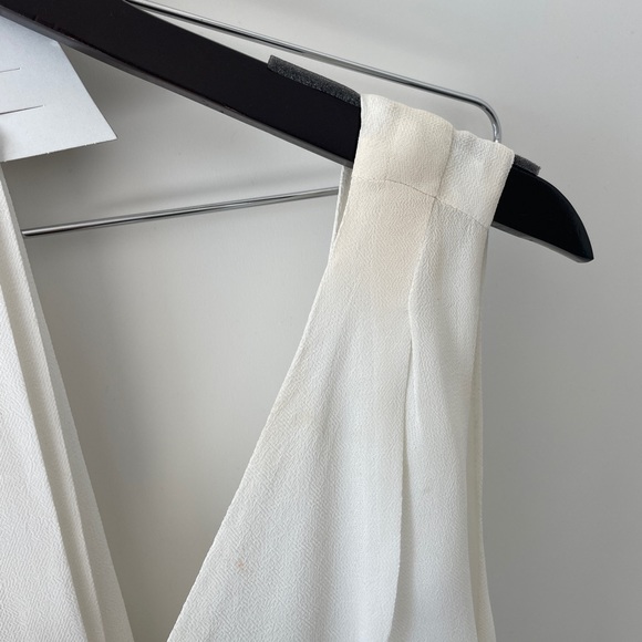 Aritzia Babaton Maximillian Jumpsuit in White - Picture 2 of 6